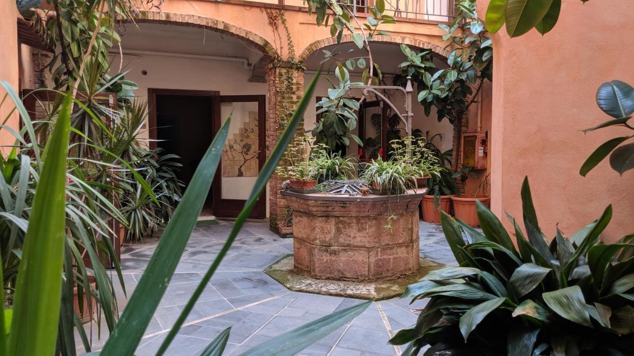 הוסטל קרוטונה Casa Di Chiara מראה חיצוני תמונה