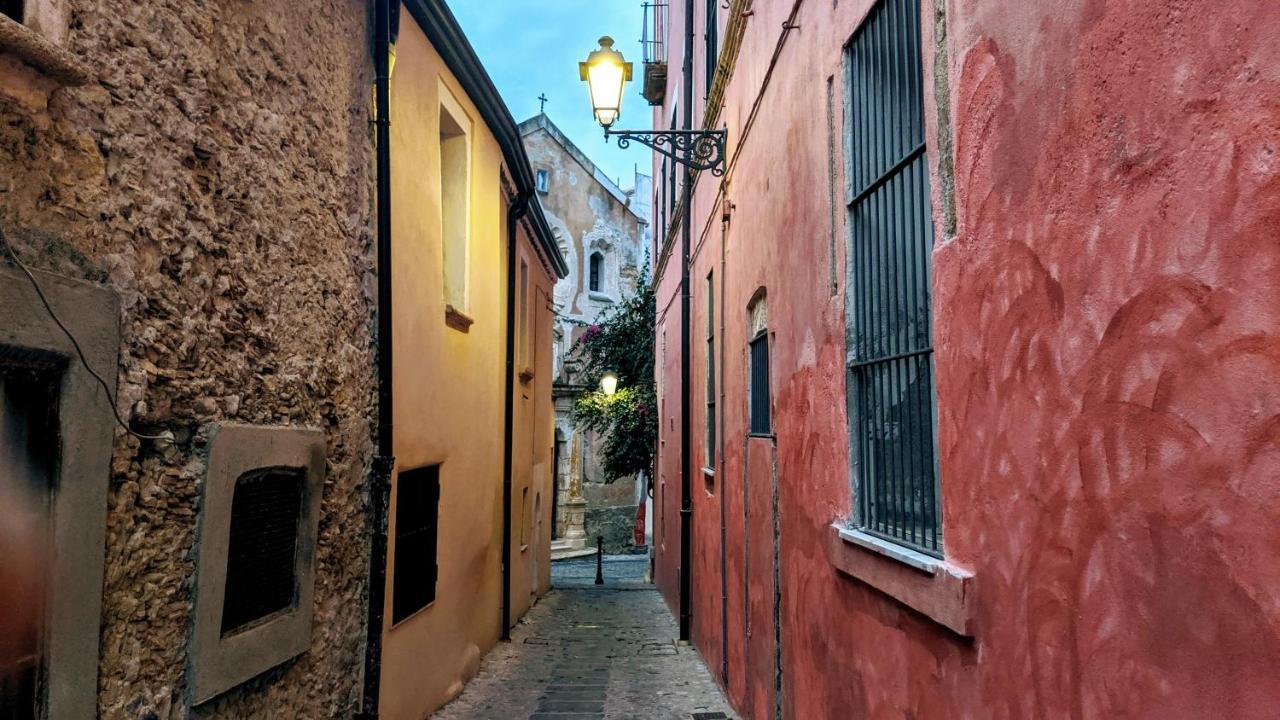 הוסטל קרוטונה Casa Di Chiara מראה חיצוני תמונה