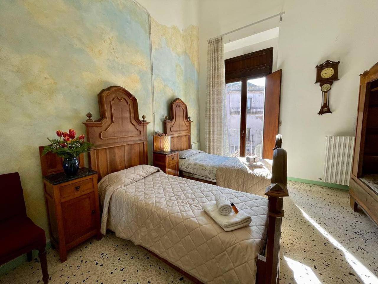 הוסטל קרוטונה Casa Di Chiara מראה חיצוני תמונה