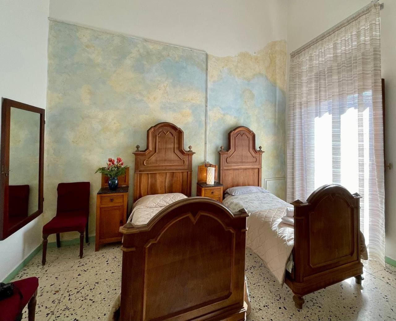 הוסטל קרוטונה Casa Di Chiara מראה חיצוני תמונה