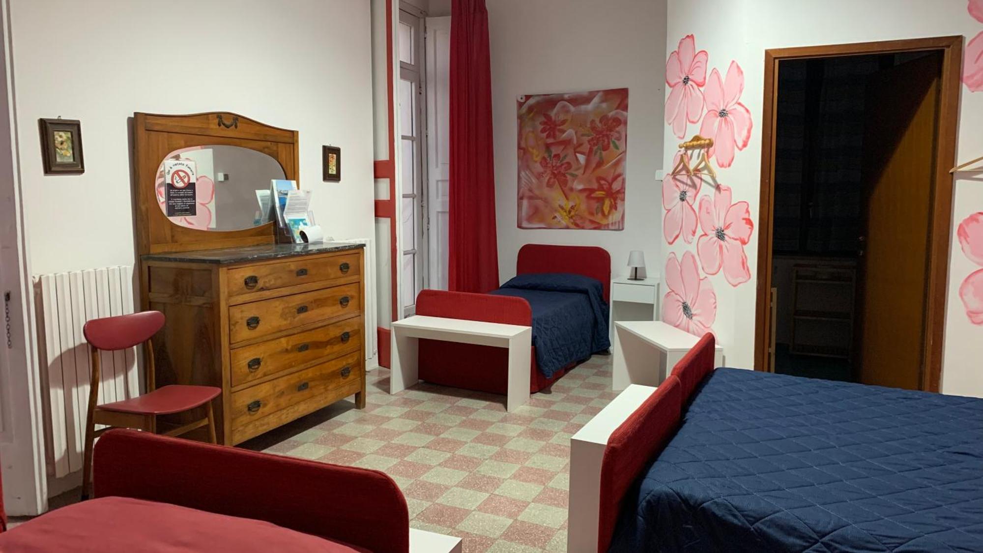 הוסטל קרוטונה Casa Di Chiara מראה חיצוני תמונה