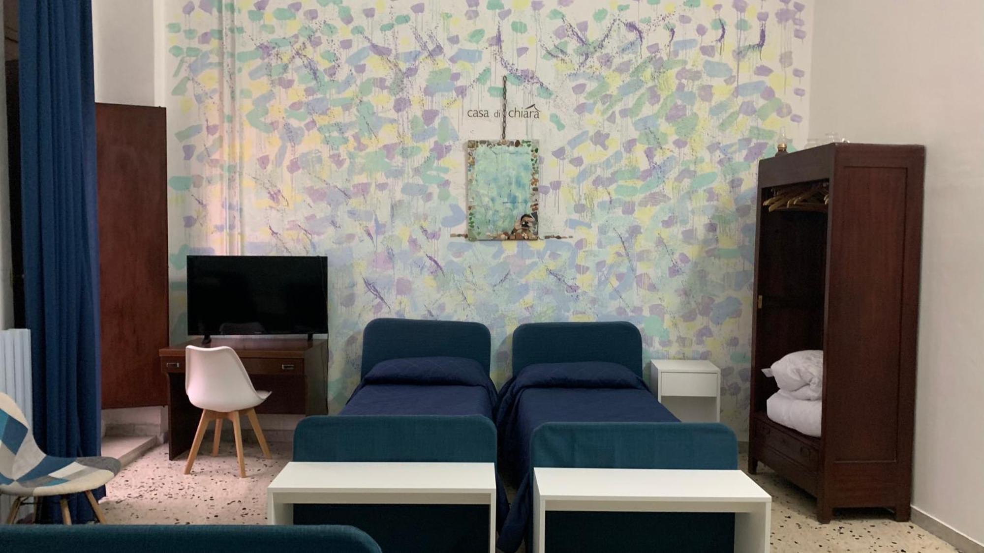 הוסטל קרוטונה Casa Di Chiara מראה חיצוני תמונה